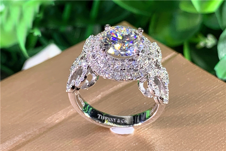 แหวนแต่งงาน/หมั้นผู้หญิง ทองคำ - Moissanite Engagement Ring 1 Carat บทวิจารณ์และราคา