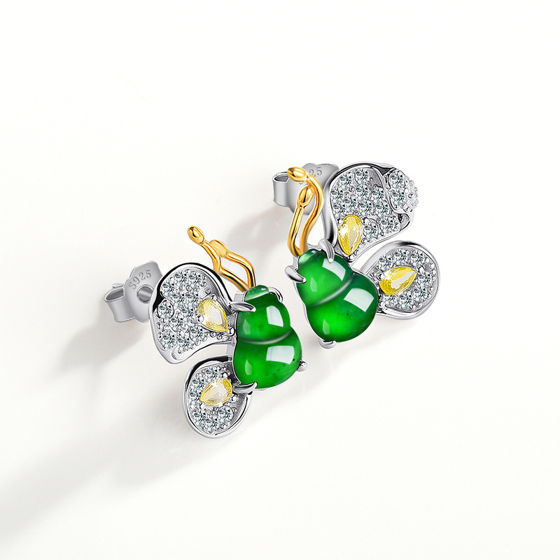 ต่างหูหยกพม่าสีเขียวรูปผีเสื้อ - Earrings บทวิจารณ์และราคา