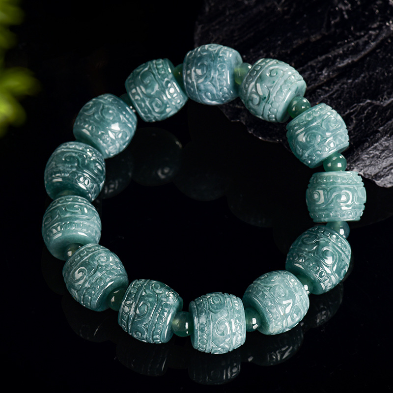 กำไลข้อมือหยกพม่าธรรมชาติแกะสล - Bracelets บทวิจารณ์และราคา