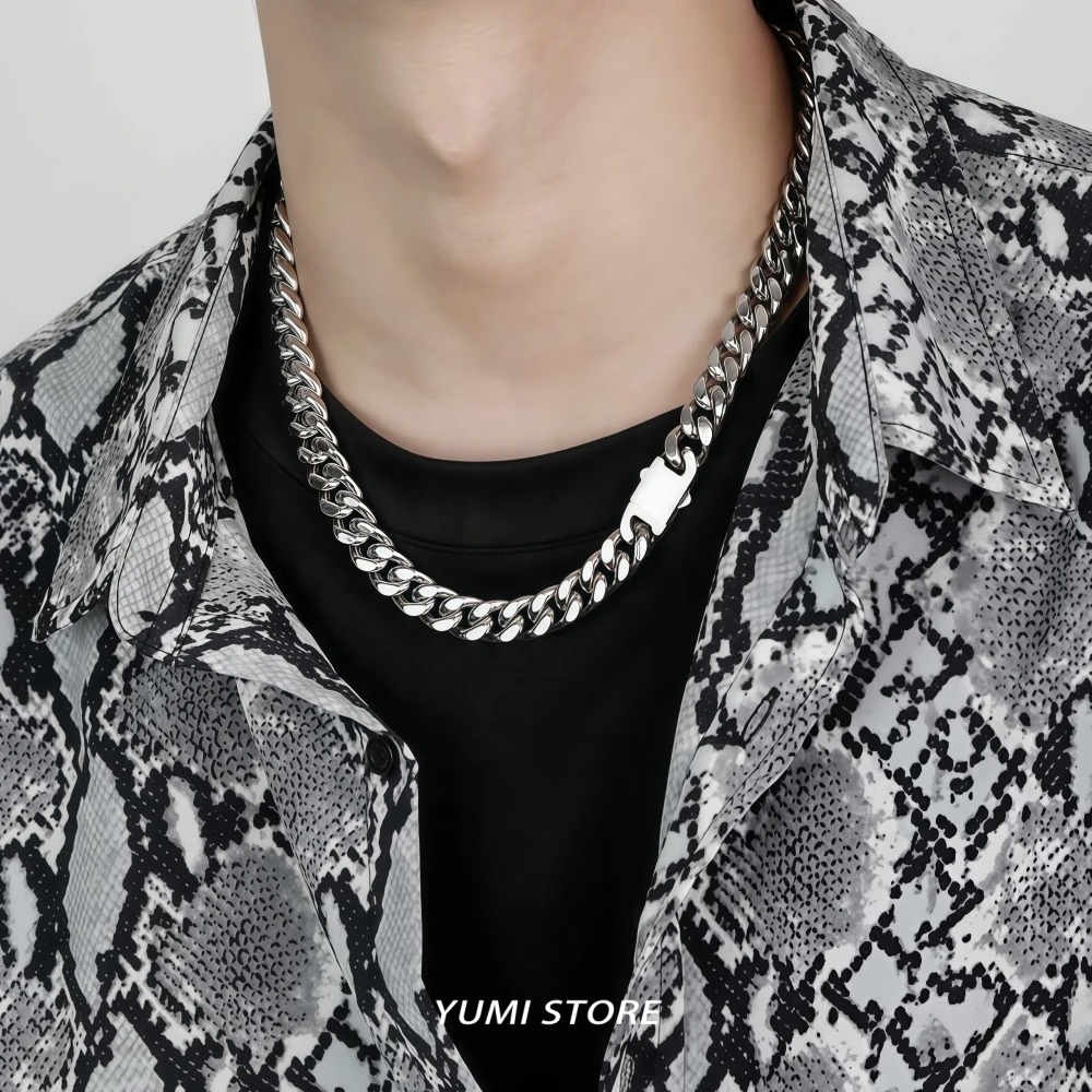 สร้อยคอคิวบาแบบสปริงหัวเข็มขัด - Cuban Link Chain 12Mm บทวิจารณ์และราคา