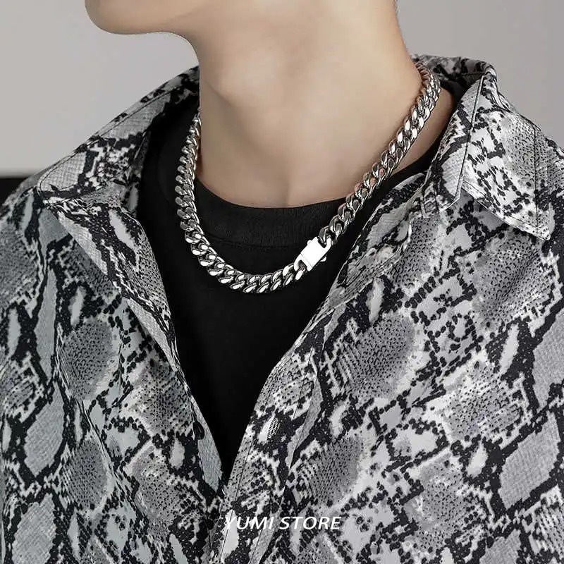 สร้อยคอคิวบาแบบสปริงหัวเข็มขัด - Cuban Link Chain 12Mm บทวิจารณ์และราคา